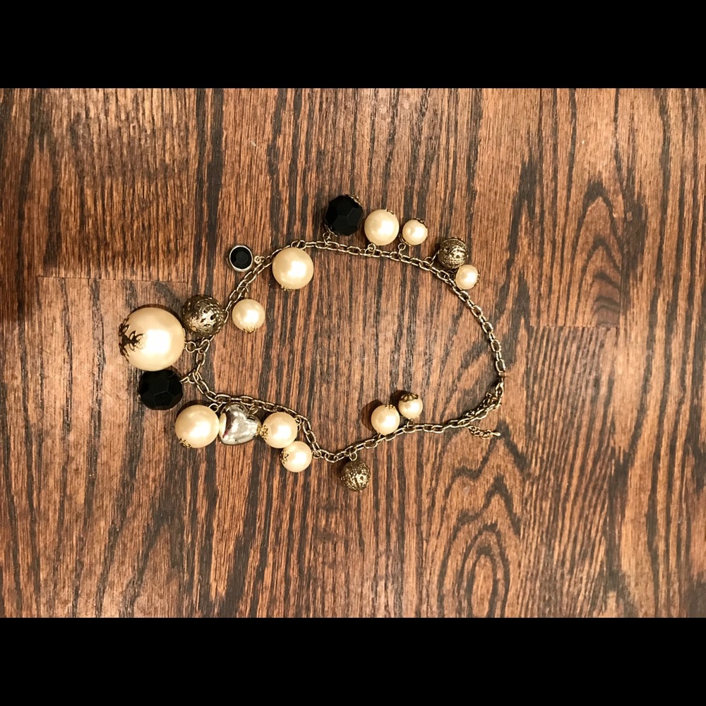 Black and pearl beaded necklace.